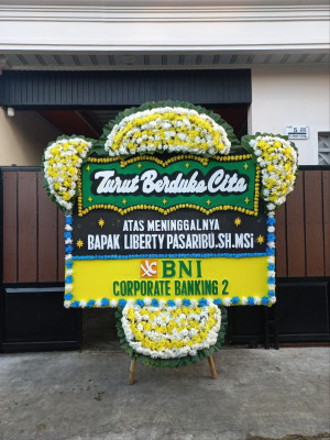 Papan Bunga Duka di Pangkalan Kuras